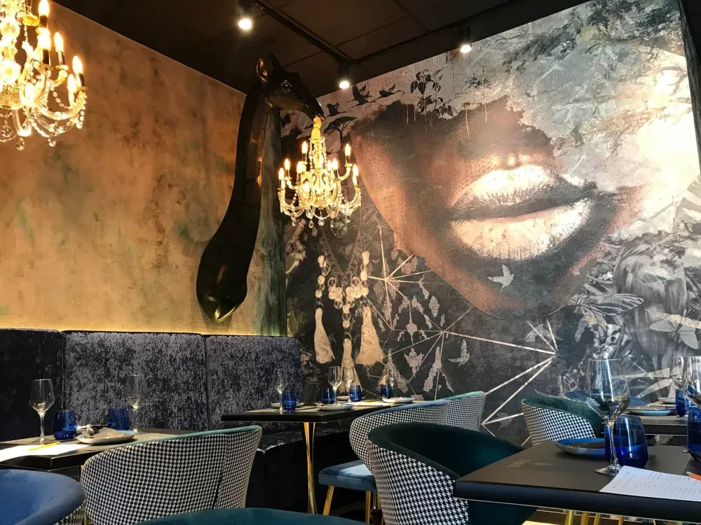 Detalle pared restaurante