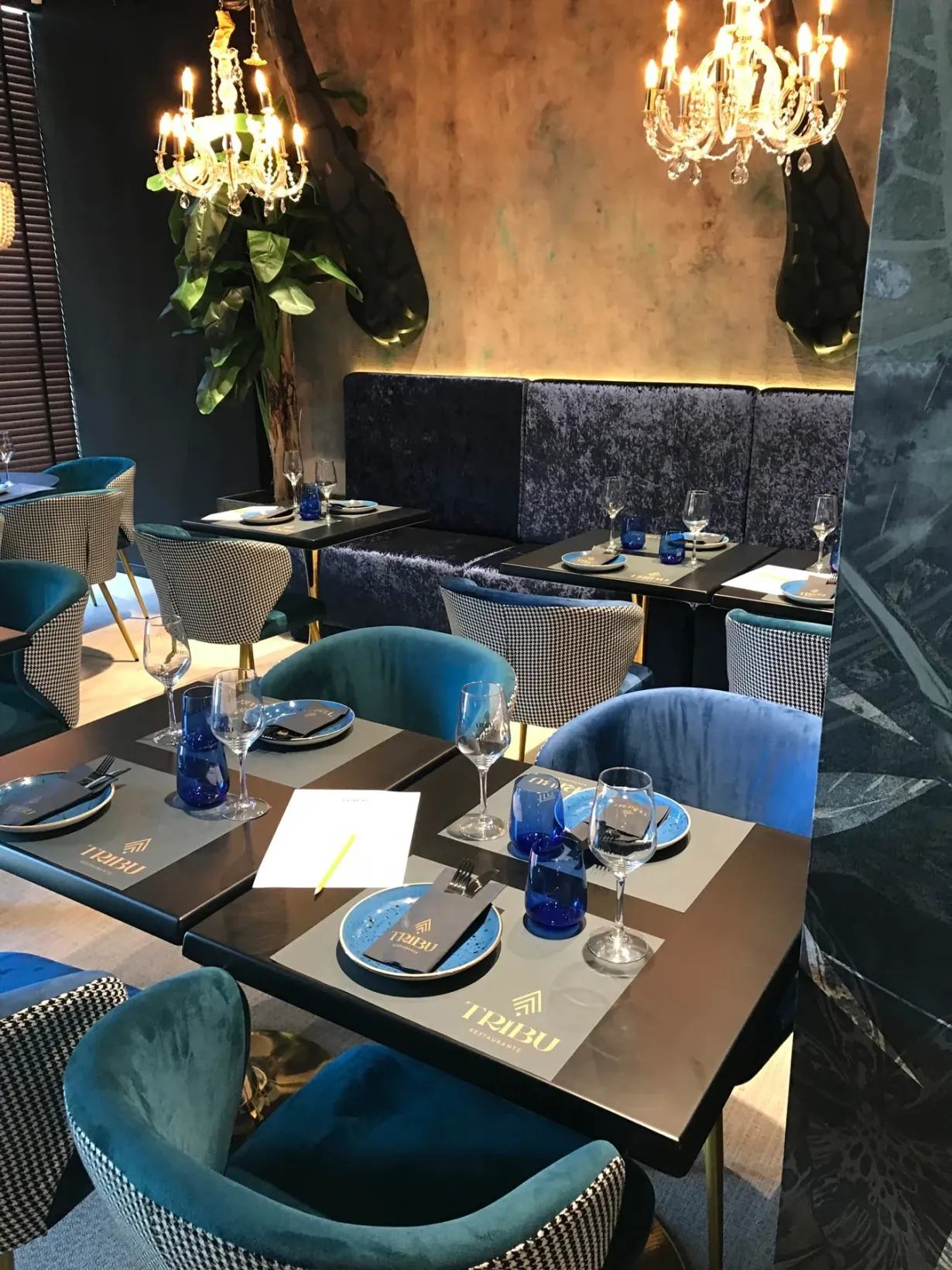 Mesas restaurante interior