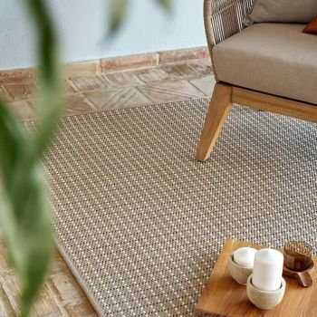 Alfombra de PET reciclado de color beige